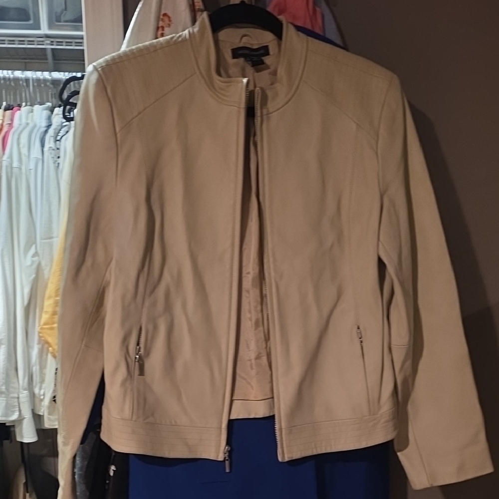 Valerie Stevens Light Beige Leather Zip-Front Jacket